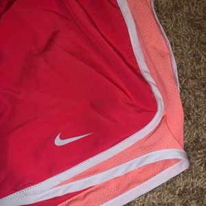 NWT Nike stunning Short